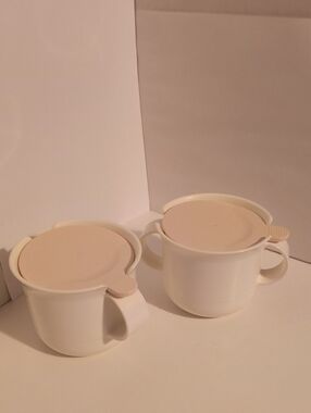 Tupperware Sugar And Creamer Set Vintage 10 Oz B10